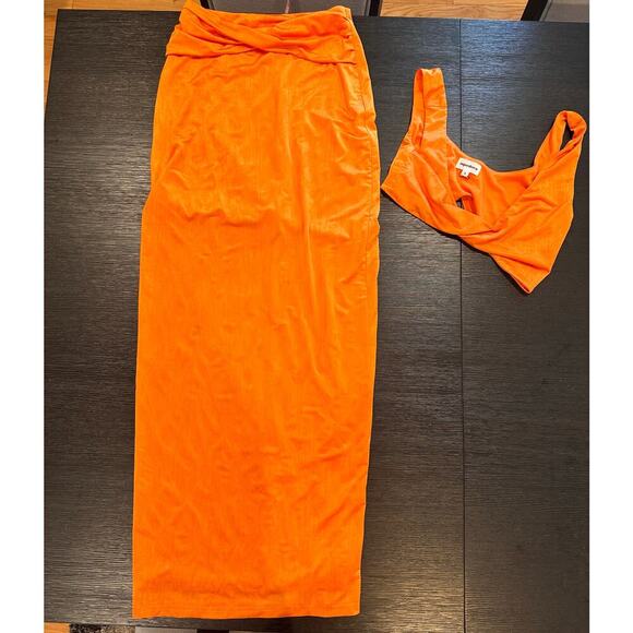 Superdown Joana Maxi Skirt Set in Tangerine Orange size Small - Picture 9 of 9